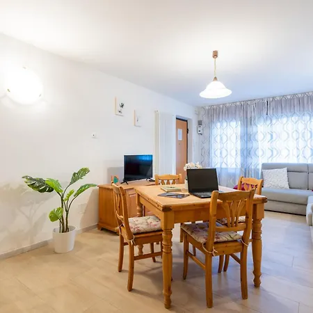 Piano Terra In Centro - A Due Passi Da Tutto Appartement *