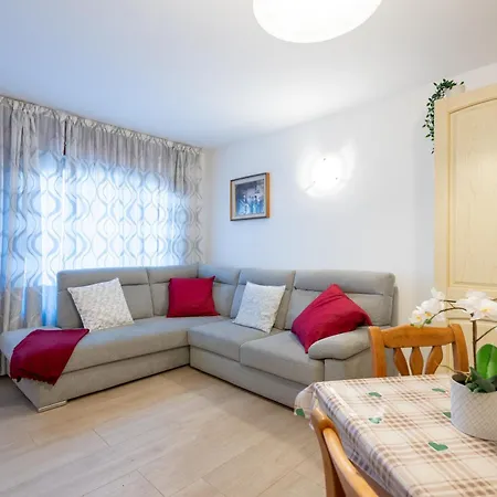 Piano Terra In Centro - A Due Passi Da Tutto * Asiago