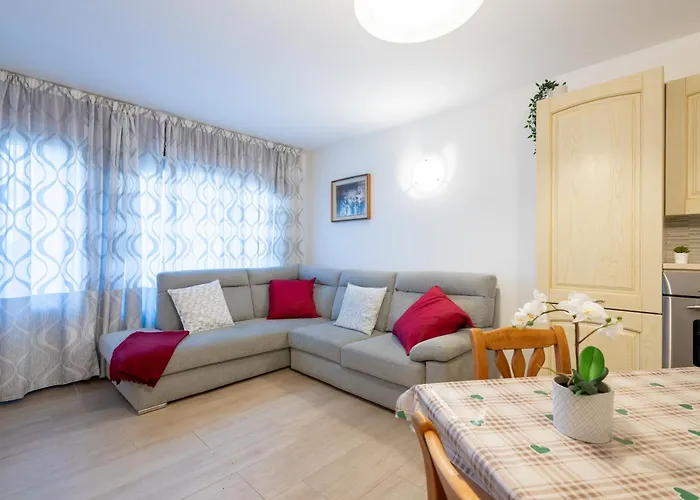 Piano Terra In Centro - A Due Passi Da Tutto * Asiago